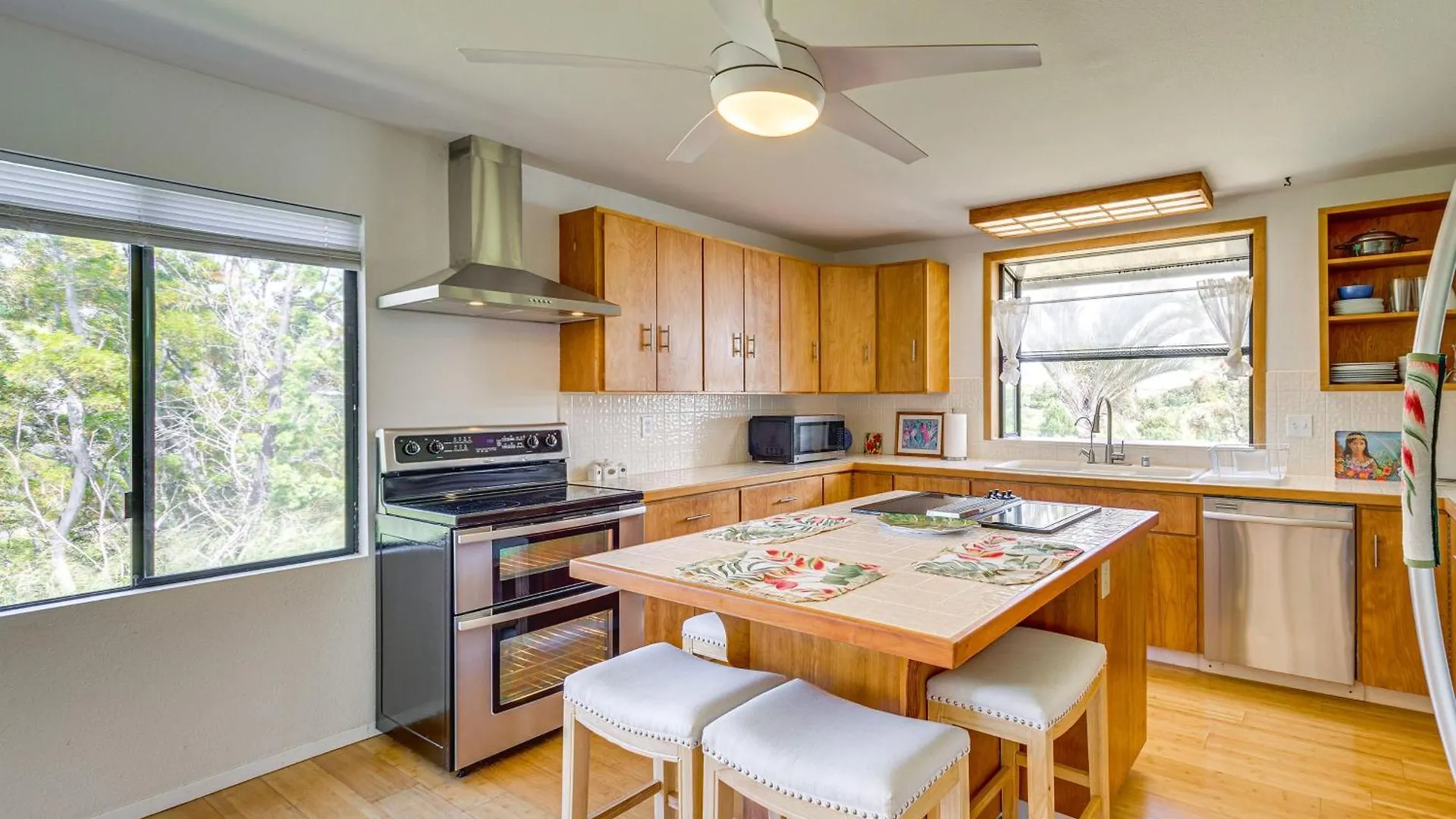 Villa Secluded Waimea Hideaway With Lanai And Views! Hébergement de vacances Waimea (Hawaii)